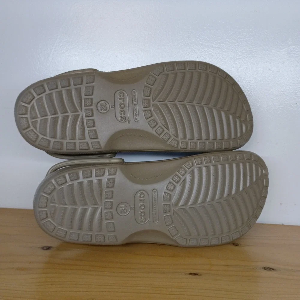 Crocs Endeavor Slip On Closed Toe Clog‎ Shoes Men's 12 Brown Khaki
